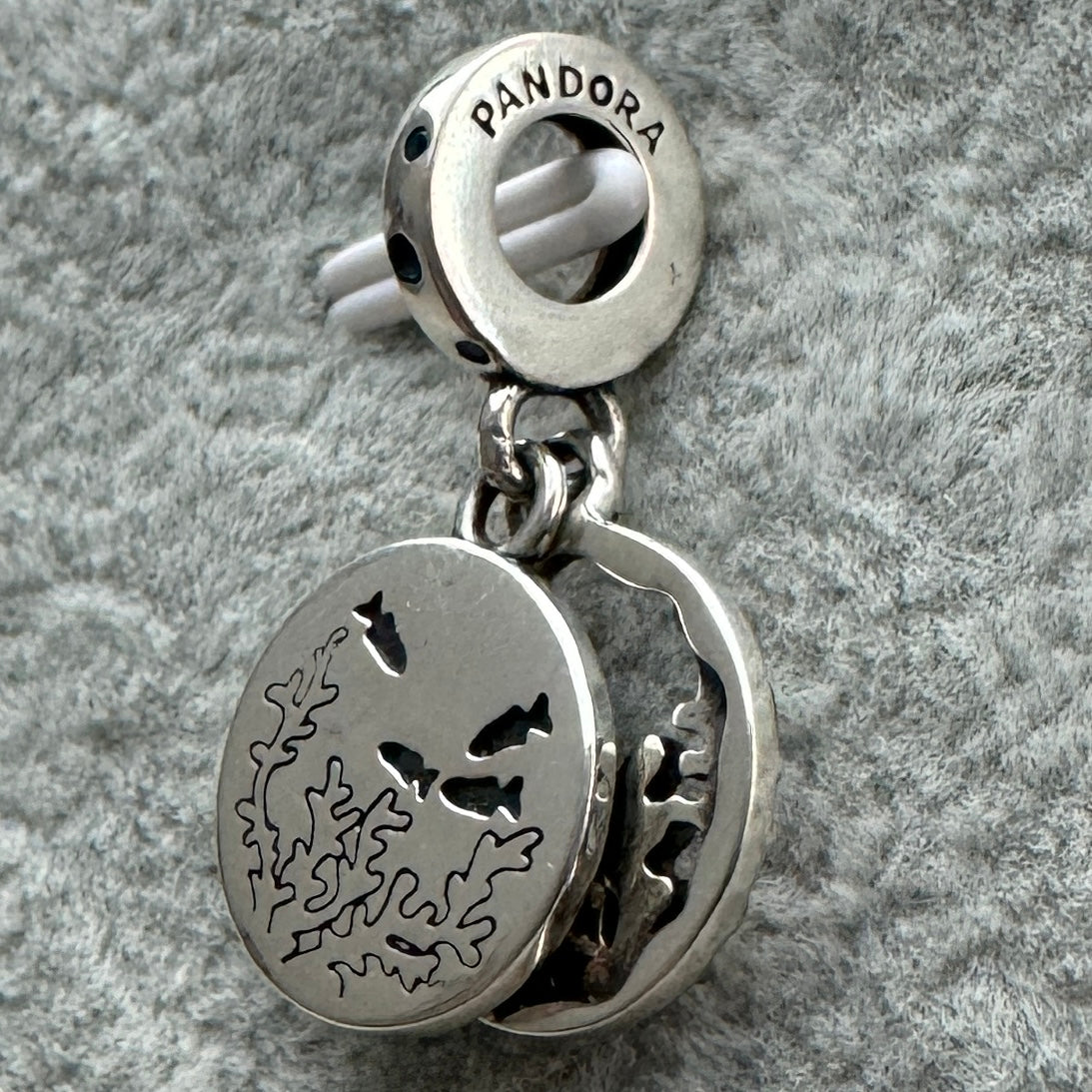 Charm Colgante Doble Coral Y Pez Australiano Pandora Vista Del Costado