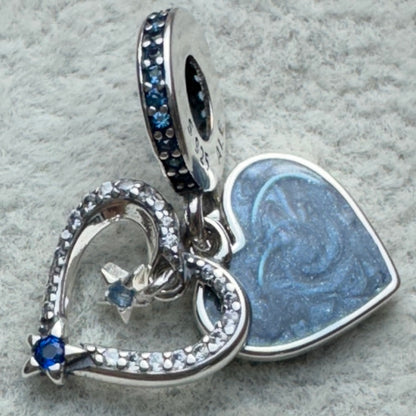 Charm Colgante Doble Corazón Estrella Fugaz Pandora Vista Frontal Abierto