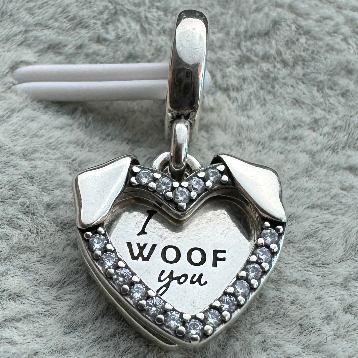 Charm Colgante Doble Corazón Perro I Woof You Pandora Vista Frontal