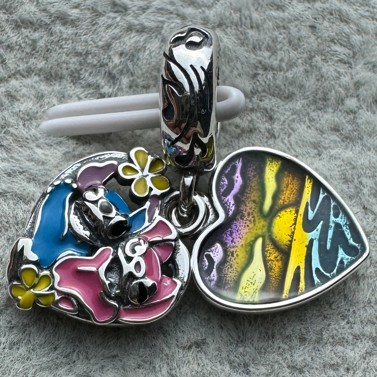 Charm Colgante Doble Lilo Y Stitch Disney Parks Pandora Vista Frontal Abierto