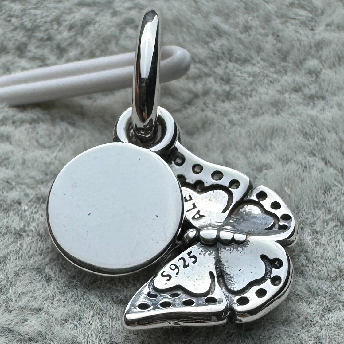 Charm Colgante Doble Mariposa Azul Único En Su Clase Pandora Vista Desde Atrás