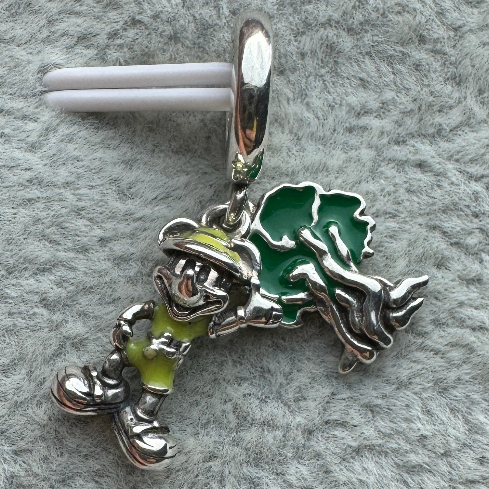 Charm Colgante Doble Mickey Aventurero Disney Animal Kingdom Florida Pandora Vista Frontal