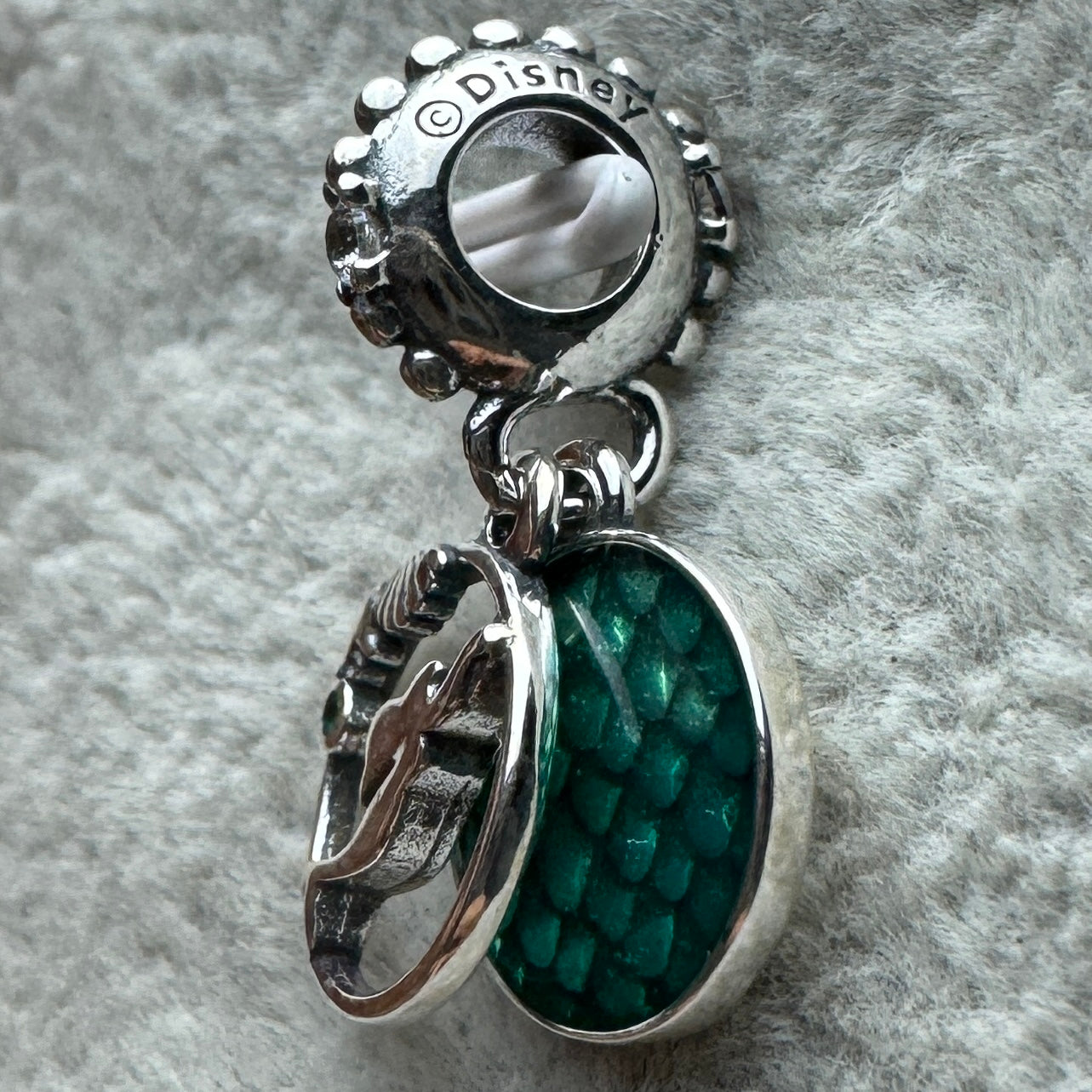 Charm Colgante Doble Princesa Ariel Sirenita Disney Pandora Vista Lateral