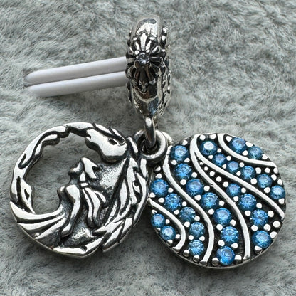 Charm Colgante Doble Princesa Elsa Y Caballo Nokk Frozen Disney Pandora Vista Frontal Abierto