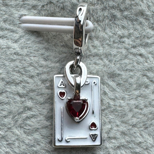 Charm Colgante Doble Reina De Corazones Villanos De Disney Pandora Vista Frontal