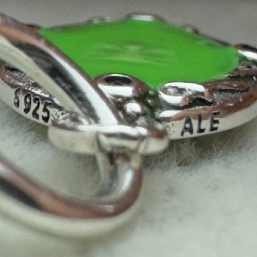 Charm Colgante Espejo Princesa Blanca Nieves Disney Que Cambia De Color Pandora Vista Desde Arriba