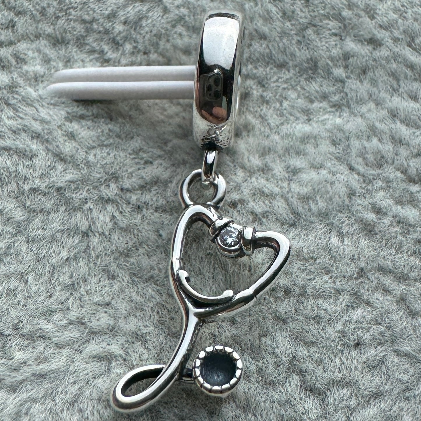 Charm Colgante Estetoscopio Pandora Vista Frontal