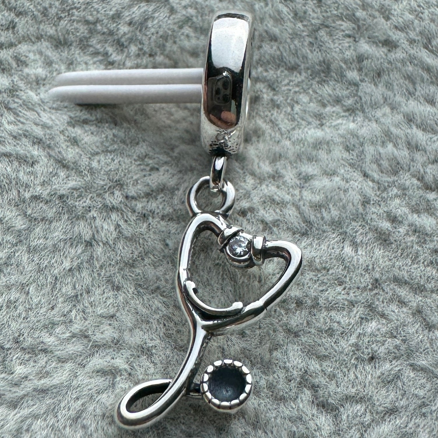 Charm Colgante Estetoscopio Pandora Vista Frontal