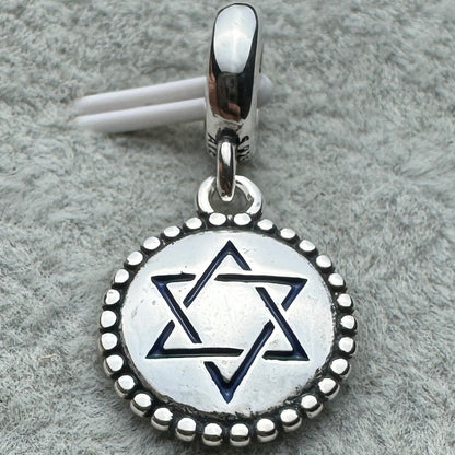 Charm Colgante Estrella De David Pandora Vista Frontal