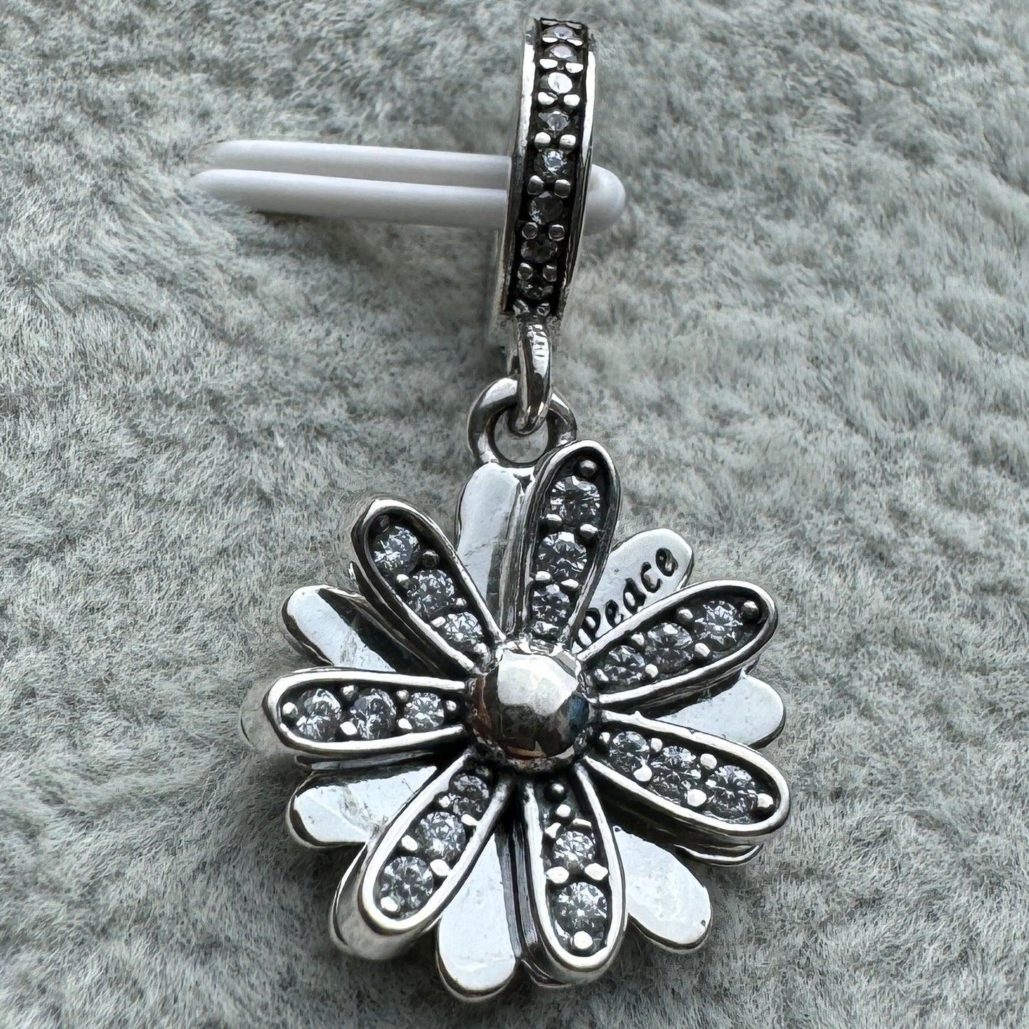 Charm Colgante Flor Brillante Giratoria Pandora Vista Frontal Girada