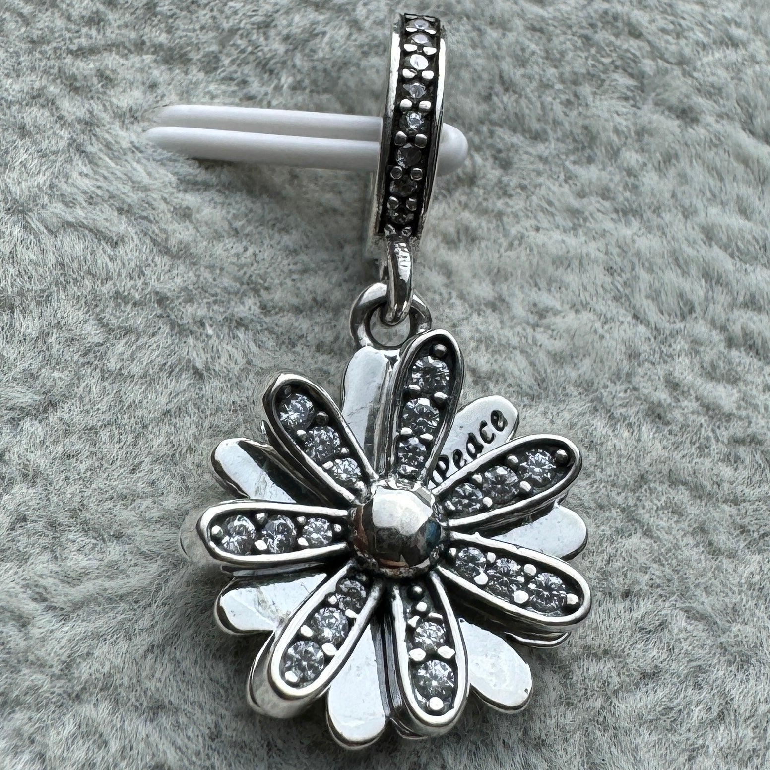 Charm Colgante Flor Brillante Giratoria Pandora Vista Frontal Girada