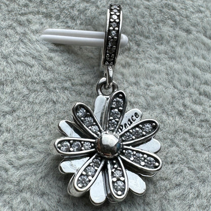 Charm Colgante Flor Brillante Giratoria Pandora Vista Frontal Girada