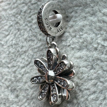 Charm Colgante Flor Brillante Giratoria Pandora Vista Lateral