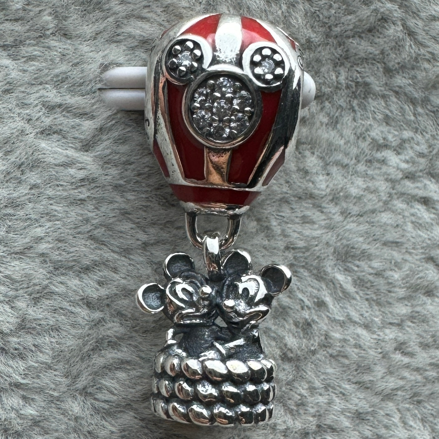 Charm Colgante Globo Mickey Y Minnie Disney Pandora Vista Frontal