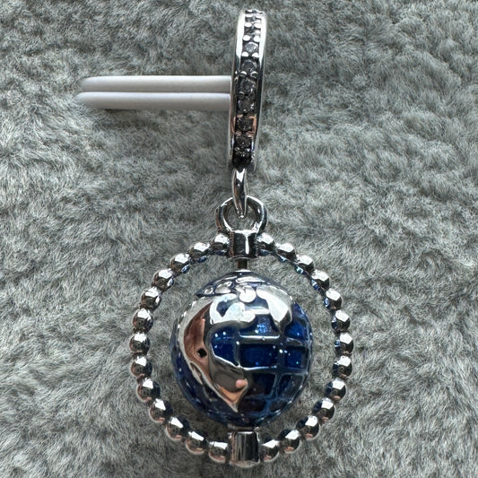 Charm Colgante Globo Terráqueo Giratorio Pandora Vista Frontal