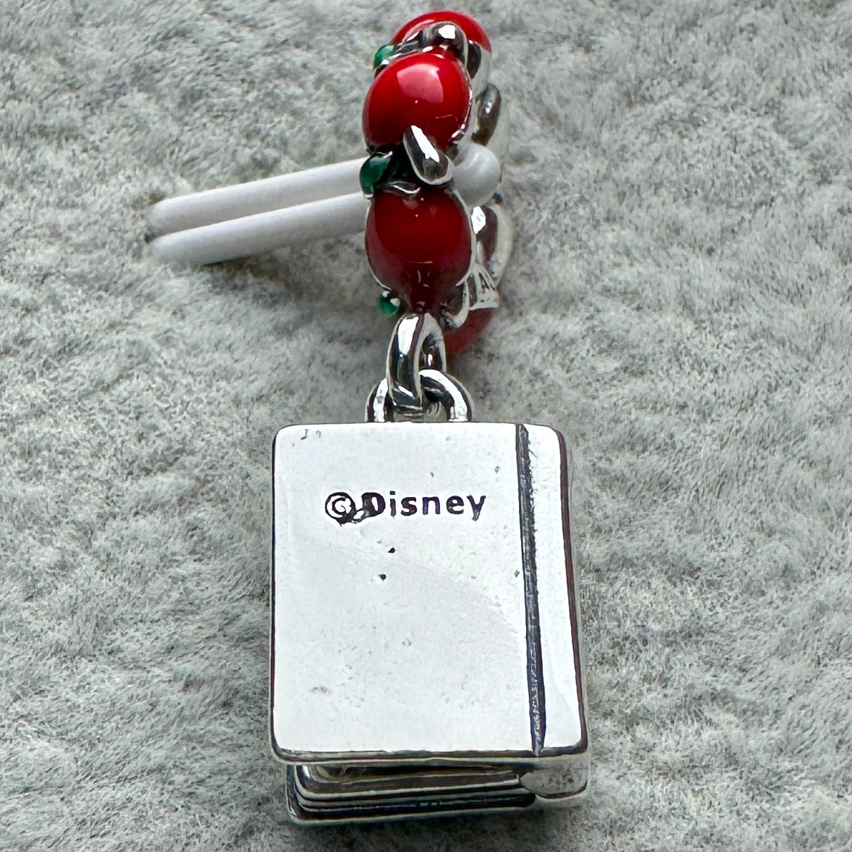 Charm Colgante Libro Princesa Blanca Nieves Que Se Puede Abrir Disney Pandora Vista Desde Atrás