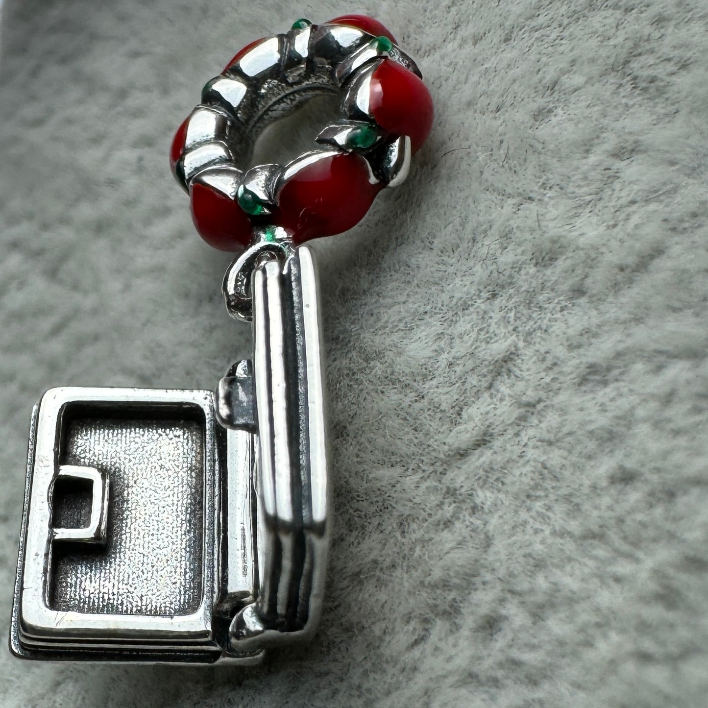 Charm Colgante Libro Princesa Blanca Nieves Que Se Puede Abrir Disney Pandora Vista Libro Abierto