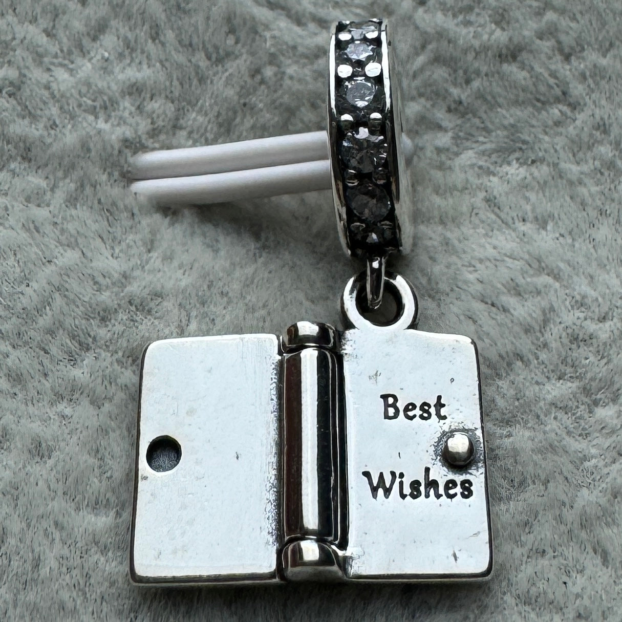 Charm Colgante Libro Que Se Abre Feliz Cumpleaños Pandora Vista Del Interior