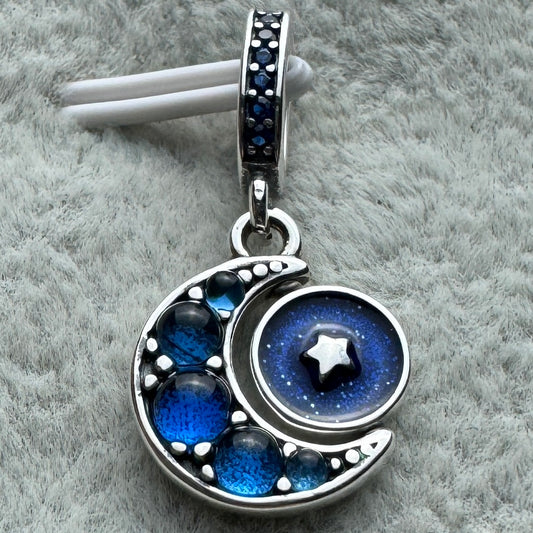 Charm Colgante Luna Y Estrella Azul Giratoria Brillante Pandora Vista Frontal