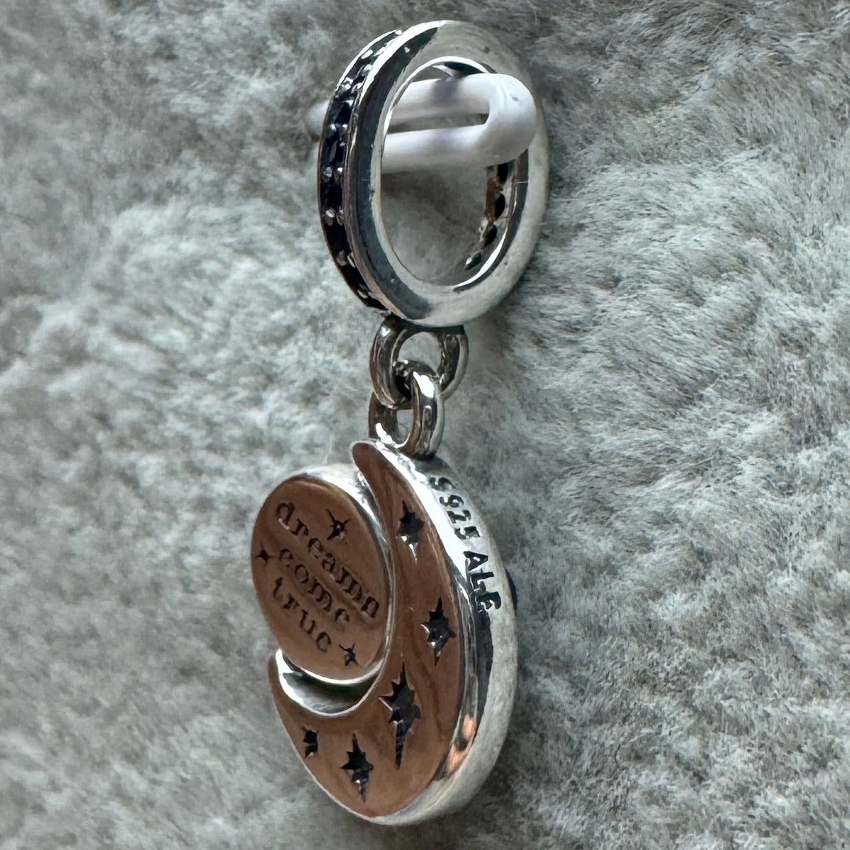 Charm Colgante Luna Y Estrella Azul Giratoria Brillante Pandora Vista Lateral