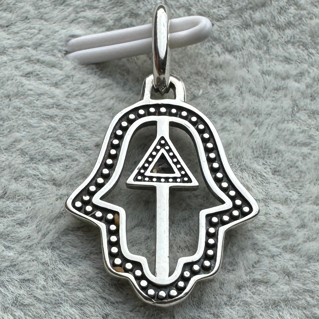Charm Colgante Mano De Hamsa O Fátima 2 Pandora Vista Desde Atrás
