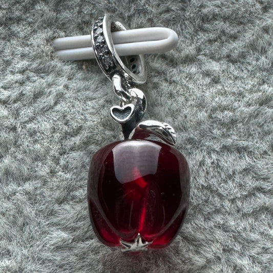 Charm Colgante Manzana Roja De Cristal De Murano Pandora Vista Frontal