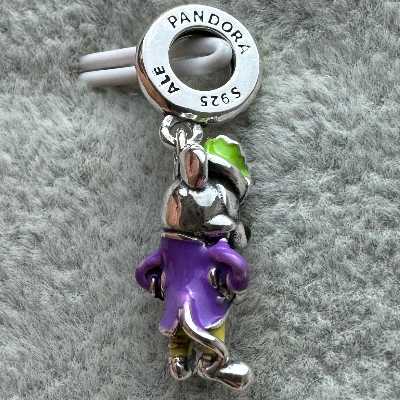 Charm Colgante Mickey Disney Parks Pandora Vista Del Costado