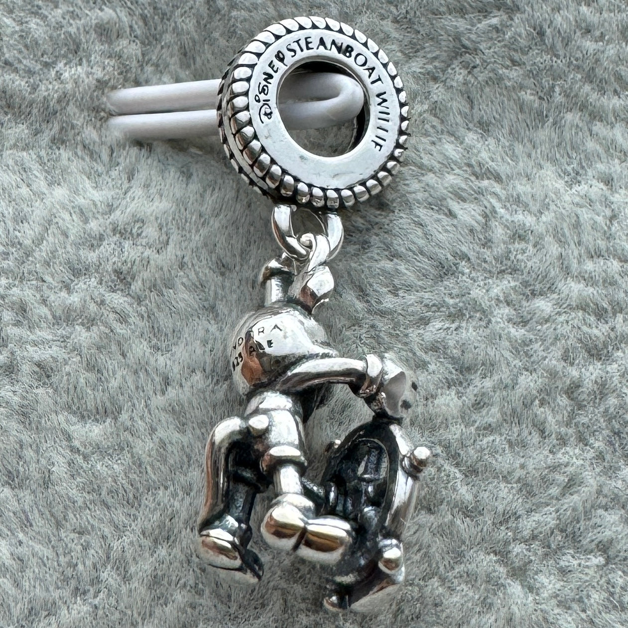 Charm Colgante Mickey Marinero Pandora Vista Del Costado