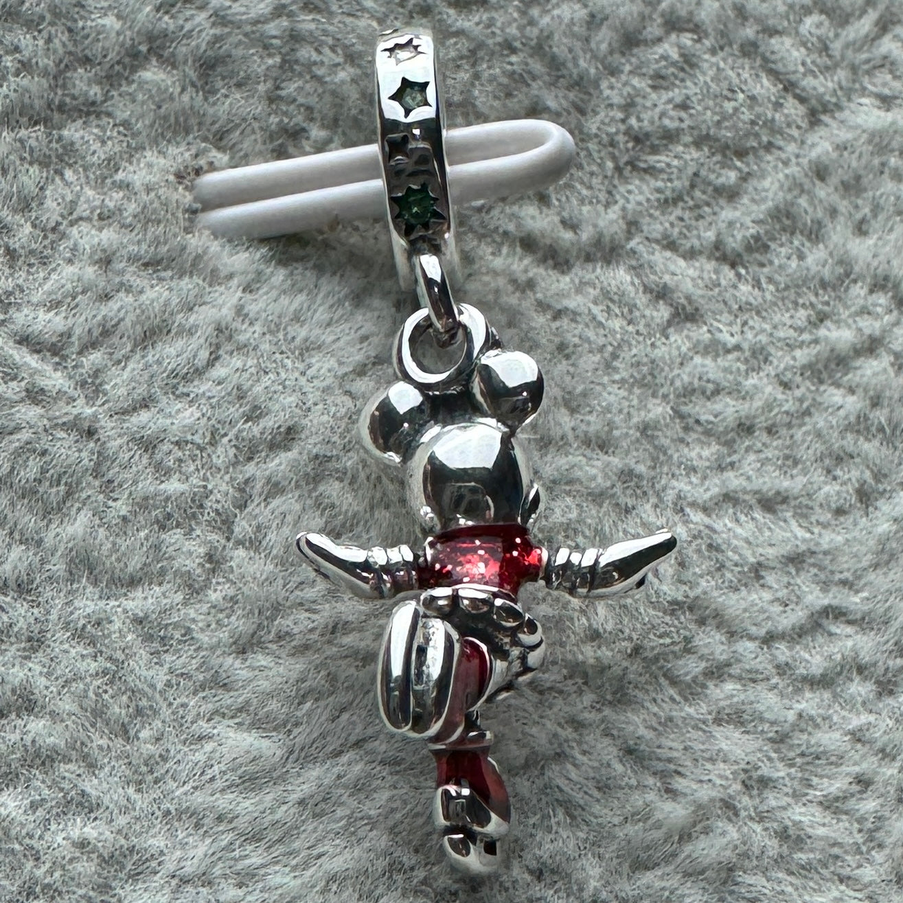 Charm Colgante Minnie Patinando Sobre Hielo Disney Pandora Vista Desde Atrás