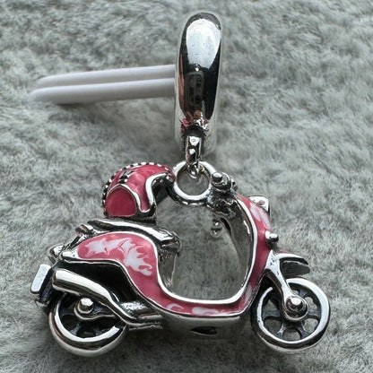 Charm Colgante Moto Rosa Pandora Vista Desde Atrás