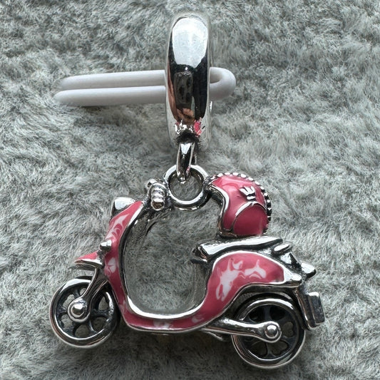 Charm Colgante Moto Rosa Pandora Vista Frontal