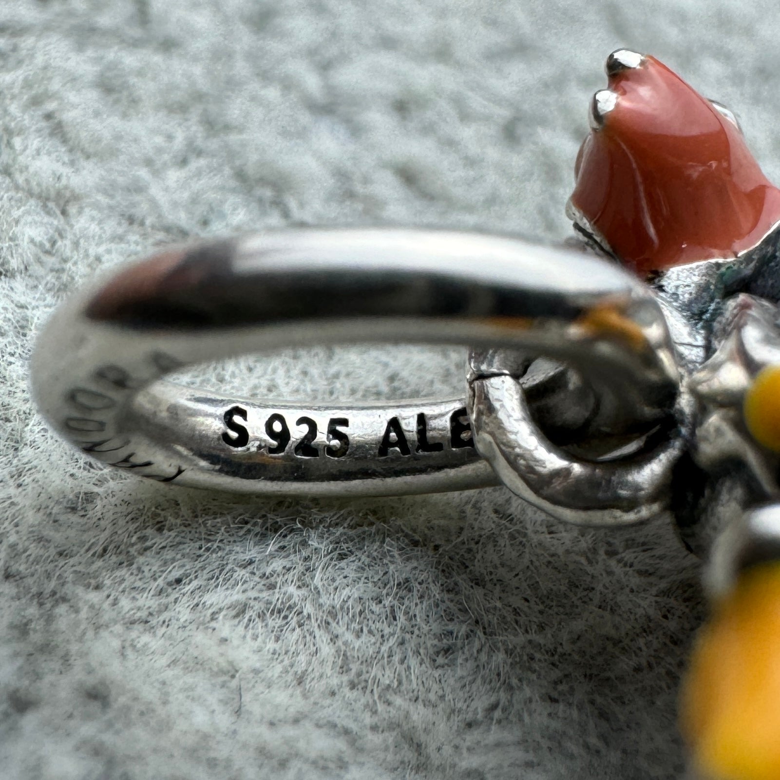 Charm Colgante Opalescente Ardillas Chip Y Dale (Chip Y Chop) Disney Pandora Vista Del Aro