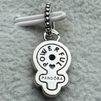 Charm Colgante Opalescente Azul Signo De La Mujer Pandora Vista Desde Atrás