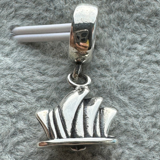 Charm Colgante Ópera De Sídney Australia Pandora Vista Frontal