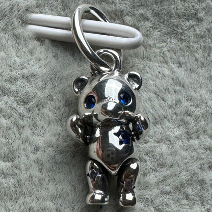 Charm Colgante Oso Móvil (Se Le Mueven Manos Y Pies) Pandora Vista Frontal Moviendo Manos