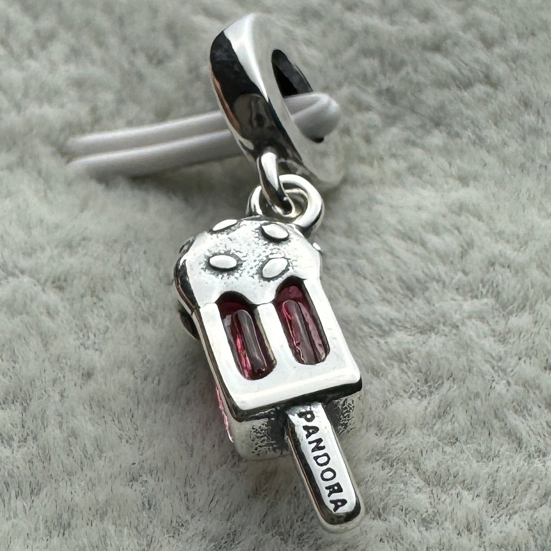 Charm Colgante Paleta Helada Pandora Vista Desde Atrás