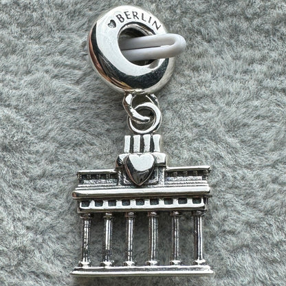 Charm Colgante Puerta De Brandeburgo Berlín Alemania Pandora Vista Lateral