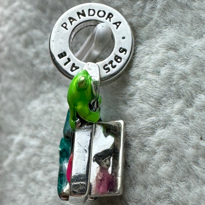Charm Colgante Puerta De Monsters Inc. Disney Pandora Vista Del Costado