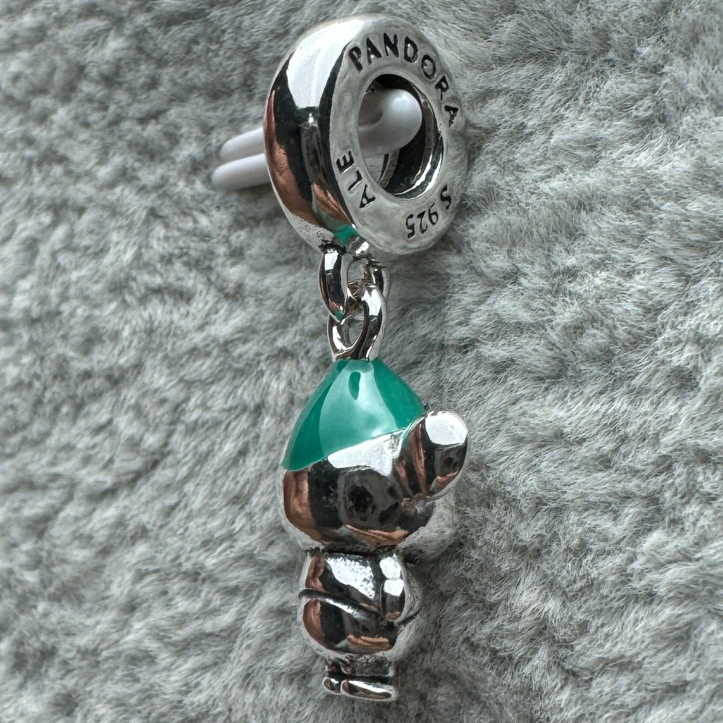 Charm Colgante Ratón Gus Gus Princesa Cenicienta De Disney Pandora Vista Del Costado