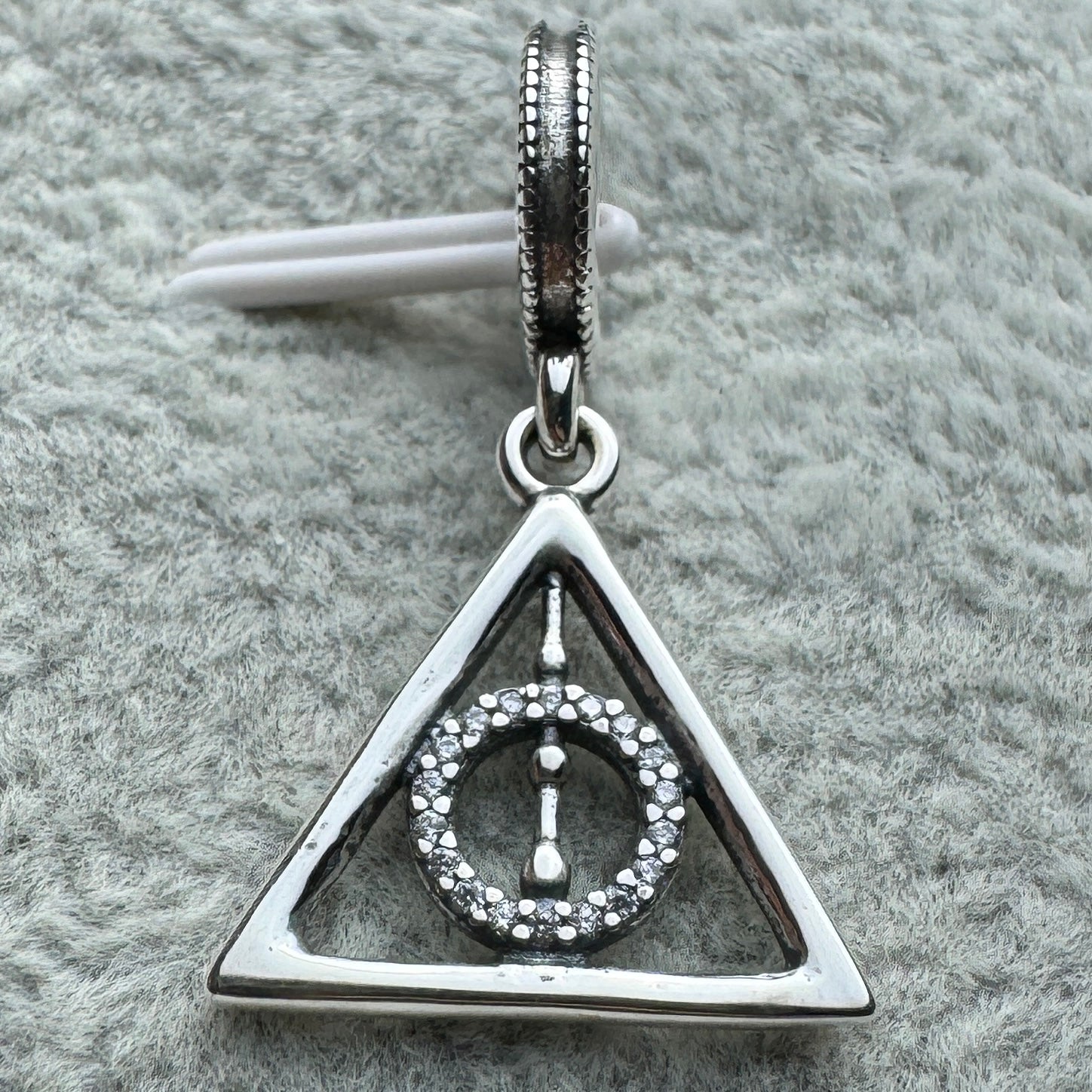 Charm Colgante Reliquia Harry Potter Pandora Vista Frontal