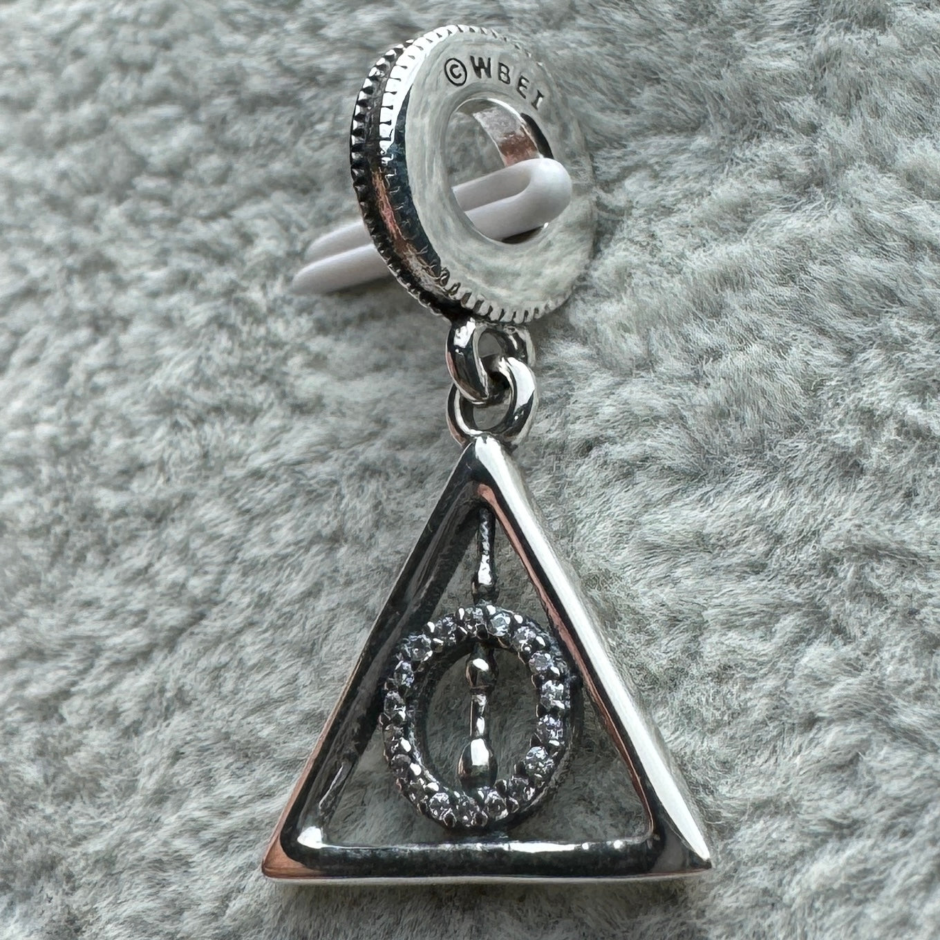 Charm Colgante Reliquia Harry Potter Pandora Vista Lateral