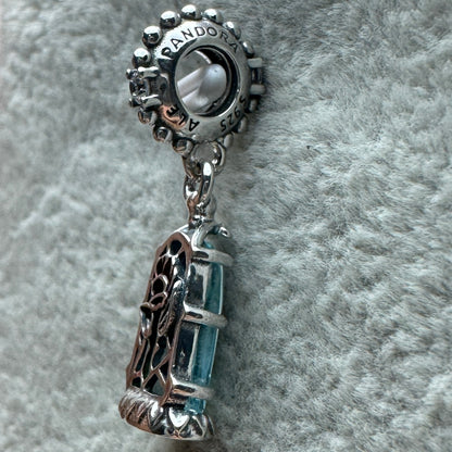 Charm Colgante Rosa Encantada De Princesa La Bella Y La Bestia De Disney Pandora Vista Del Costado