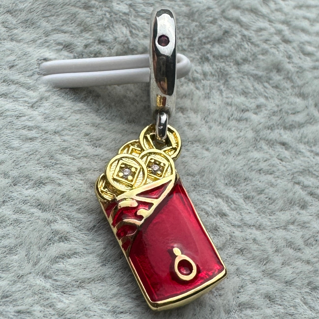 Charm Colgante Sobre De La Suerte Monedas Pandora Vista Frontal
