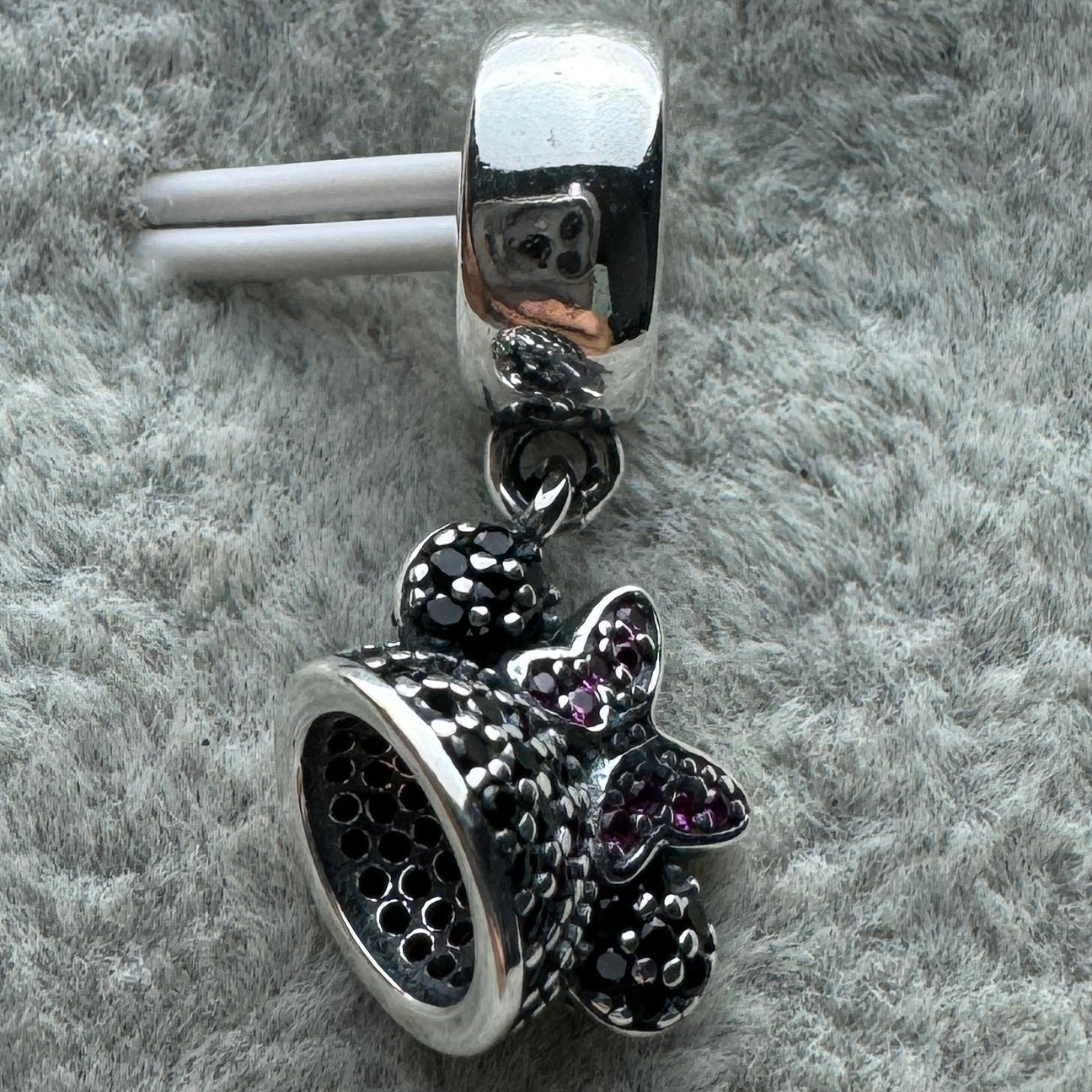Charm Colgante Sombrero Minnie Disney Pandora Vista Frontal