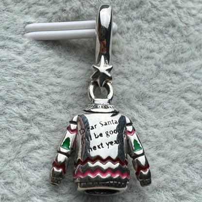 Charm Colgante Suéter Navideño Pandora Vista Desde Atrás