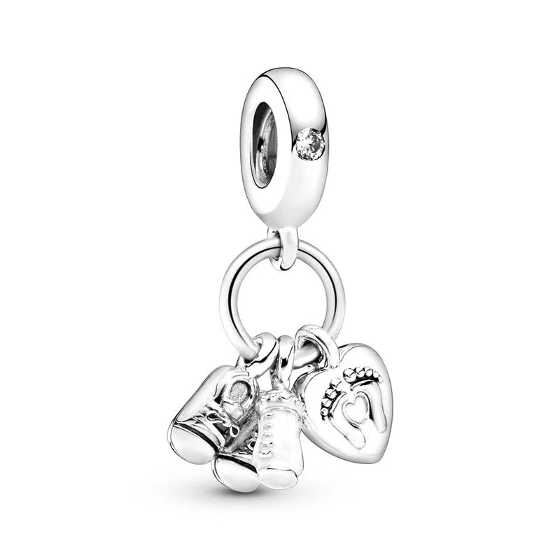 Charm Colgante Triple Bebé Zapatos, Biberón Y Huellas Pandora