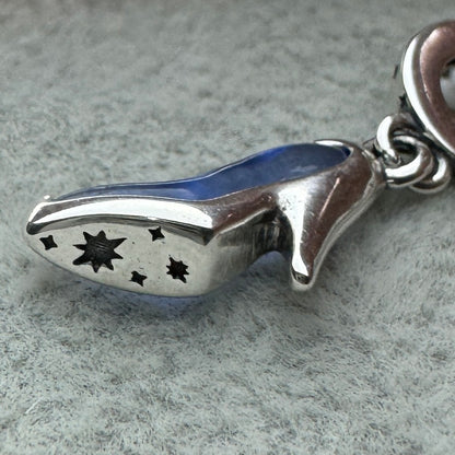 Charm Colgante Zapatilla De Cristal De Murano Princesa Cenicienta Disney Pandora Vista Desde Abajo