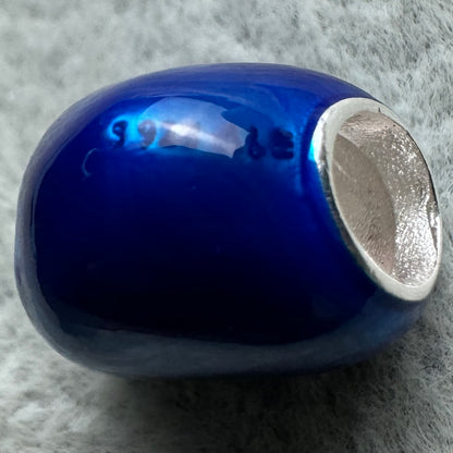 Charm Corazón Azul Metálico Pandora Vista Lateral