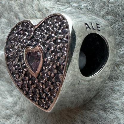 Charm Corazón Brillante Rosa Pandora Vista Del Costado