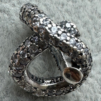 Charm Corazón Nudo Infinito Brillante Pandora Vista Lateral